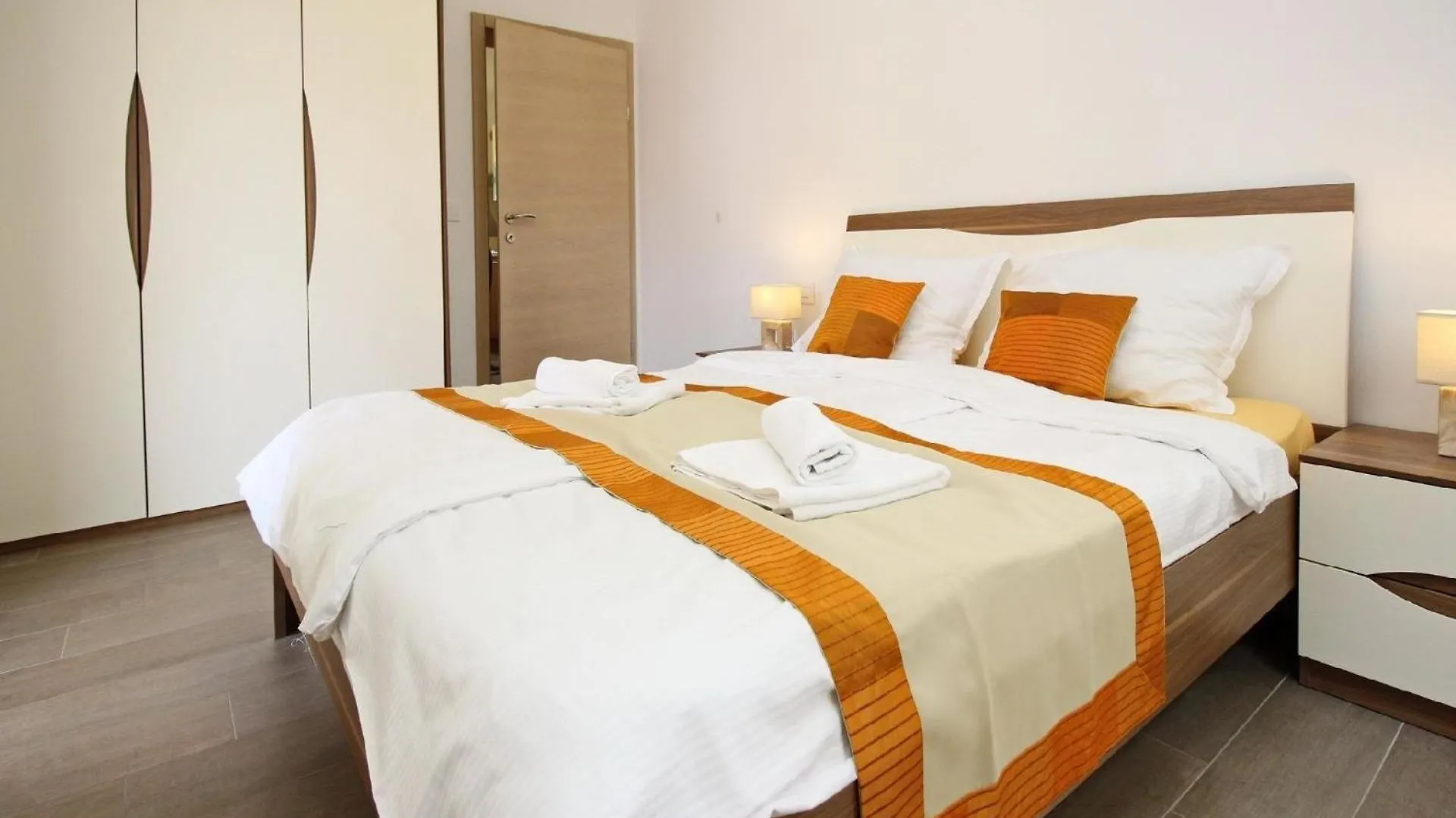 Tolle Ferienwohnung In Baska Mit Eigener Terrasse Башка