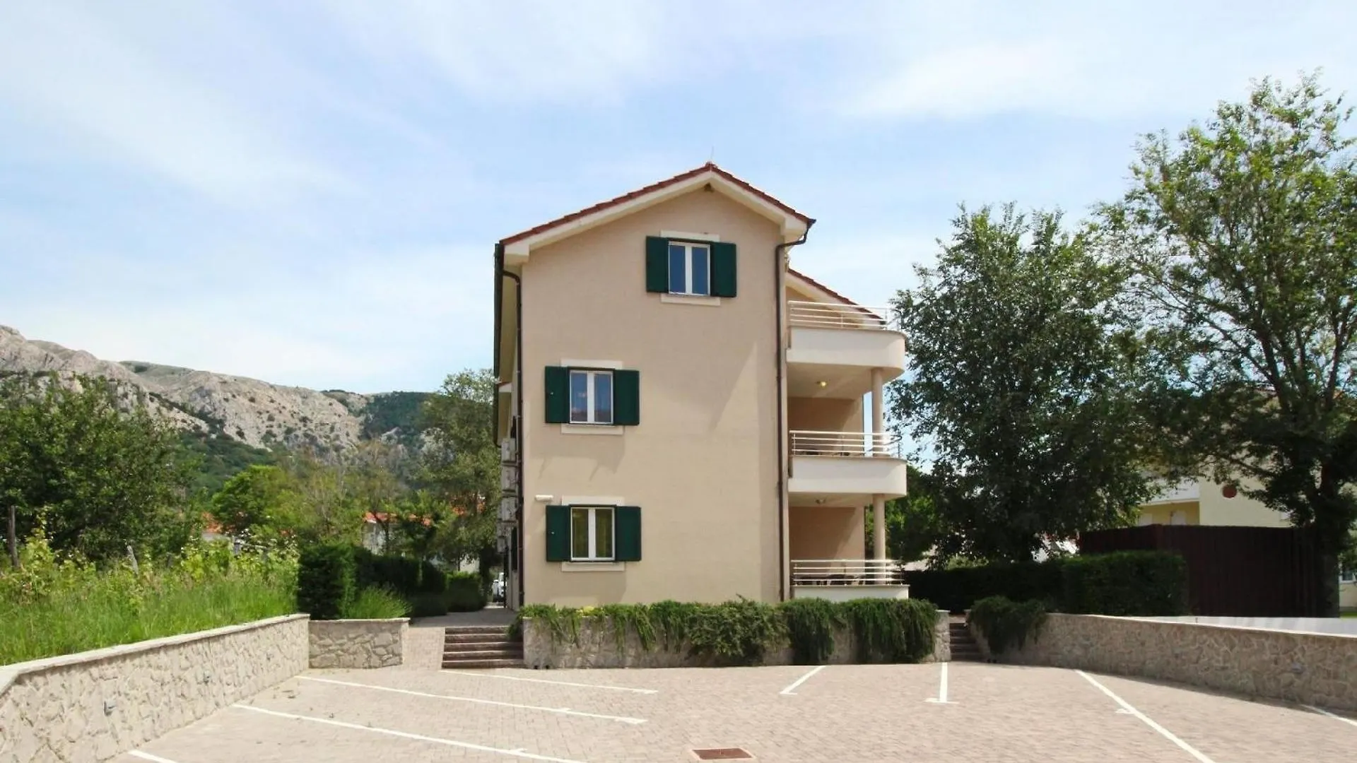 Апартаменты Tolle Ferienwohnung In Baska Mit Eigener Terrasse