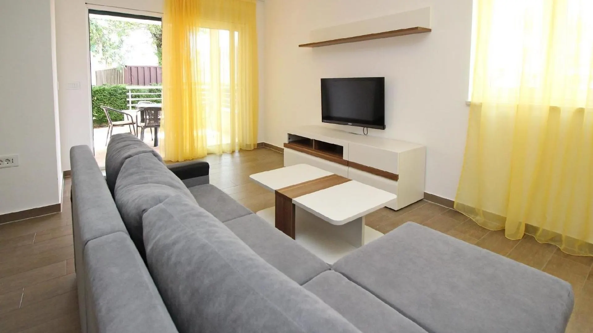 Tolle Ferienwohnung In Baska Mit Eigener Terrasse
